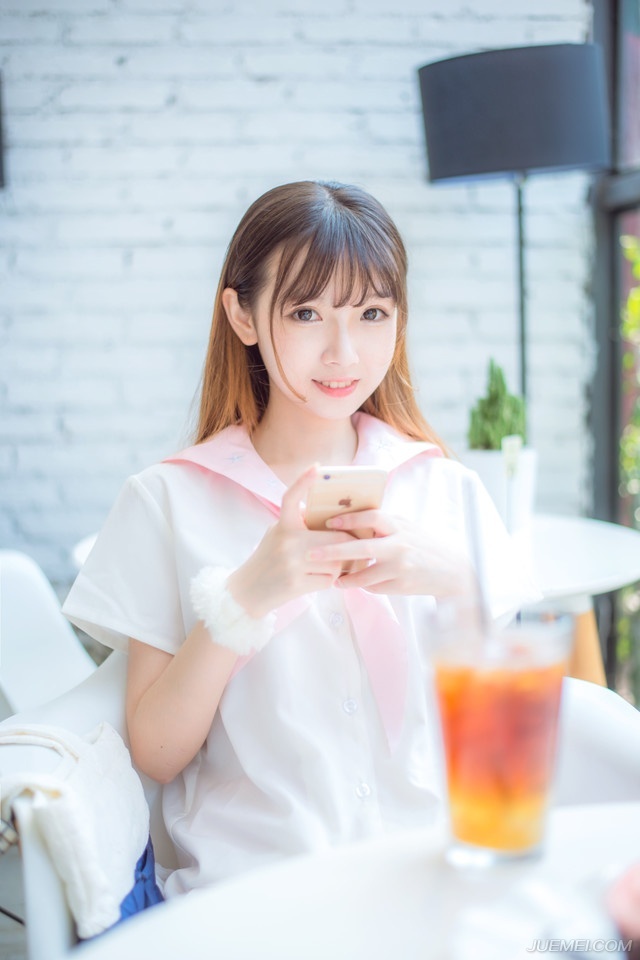 从陌生人变成陌生人，就是我们的故事。